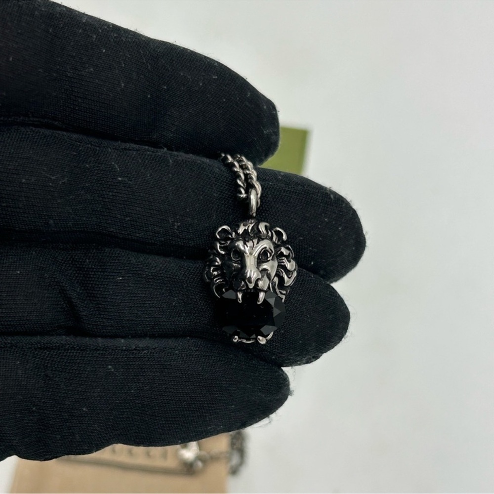 Unisex Gucci, iconic lion had silver tone crystal necklace made in Italy